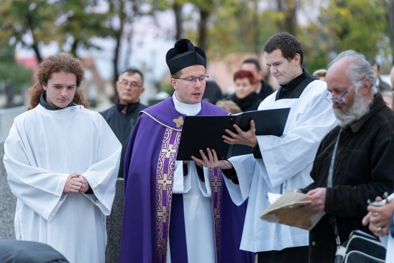 2025_10_27_gyurosovics temetes_53.jpg 2025_10_27_gyurosovics temetes_53.jpg